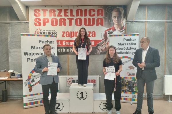 Blanka Łukaszewicz na podium -kliknięcie spowoduje powiększenie zdjęcia Blanka Łukaszewicz na podium