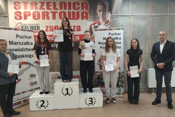 Ewa Stypułkowska na podium -kliknięcie spowoduje powiększenie zdjęcia Ewa Stypułkowska na podium