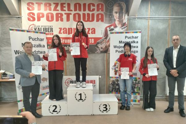 Faustyna Żywno na podium -kliknięcie spowoduje powiększenie zdjęcia Faustyna Żywno na podium