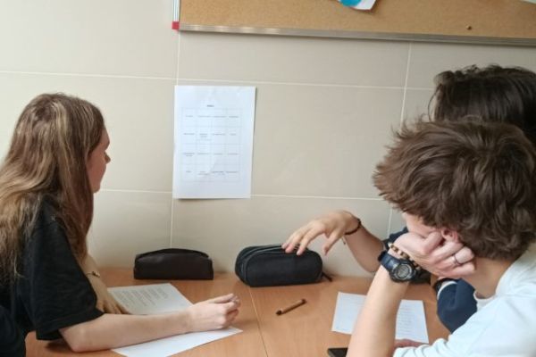StudenciFilologiiFrancuskiej StudenciFilologiiFrancuskiej
