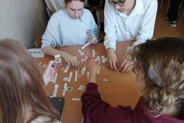 StudenciFilologiiFrancuskiej StudenciFilologiiFrancuskiej