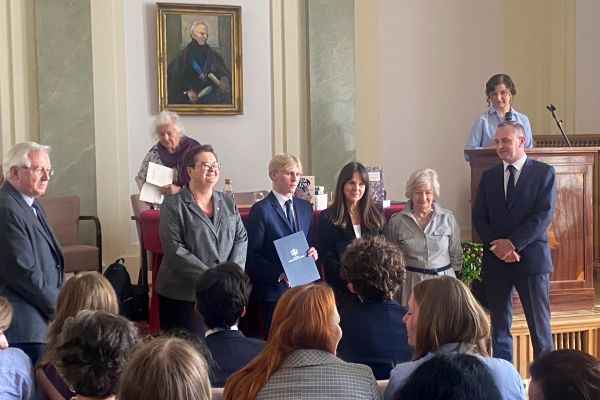 LV Olimpiady Literatury i Języka Polskiego 2025 LV Olimpiady Literatury i Języka Polskiego 2025