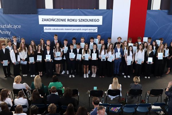 Zdjęcia Grupowe SP 2025 Zdjęcia Grupowe SP 2025