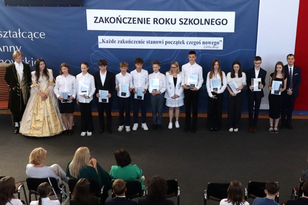 Zdjęcia Grupowe SP 2025 Zdjęcia Grupowe SP 2025
