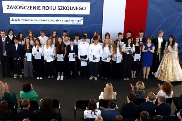 Zdjęcia Grupowe SP 2025 Zdjęcia Grupowe SP 2025