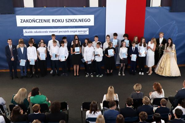 Zdjęcia Grupowe SP 2025 Zdjęcia Grupowe SP 2025
