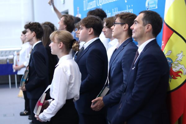Zakończenie LO 2025 -1 Zakończenie LO 2025 -1