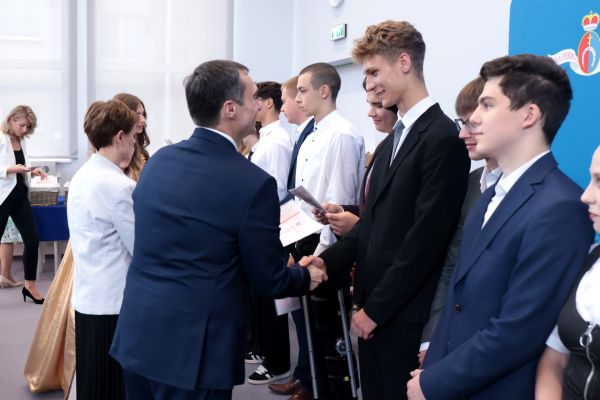Zakończenie LO 2025 -1 Zakończenie LO 2025 -1