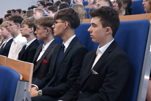 Zakończenie LO 2025 -1 Zakończenie LO 2025 -1