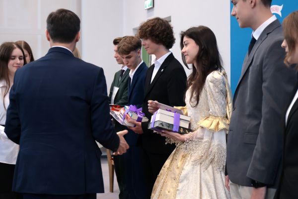 Zakończenie LO 2025 -1 Zakończenie LO 2025 -1