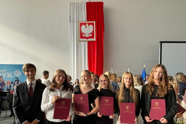 Wręczenie aktów stypendialnych