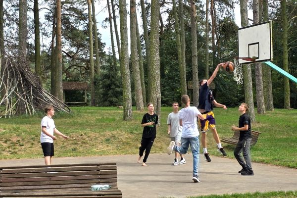 Wyjazd integracyjny klas pierwszych LO 2025