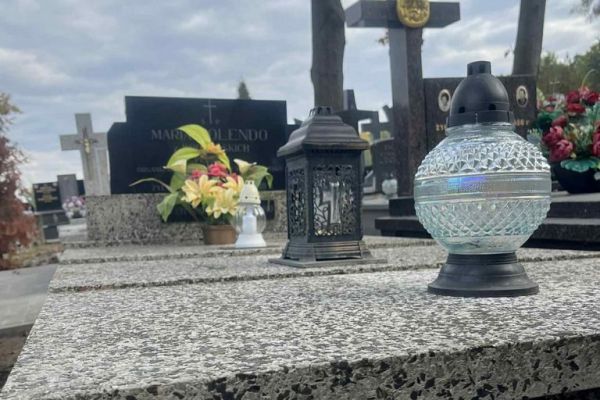 Groby -kliknięcie spowoduje powiększenie zdjęcia Groby