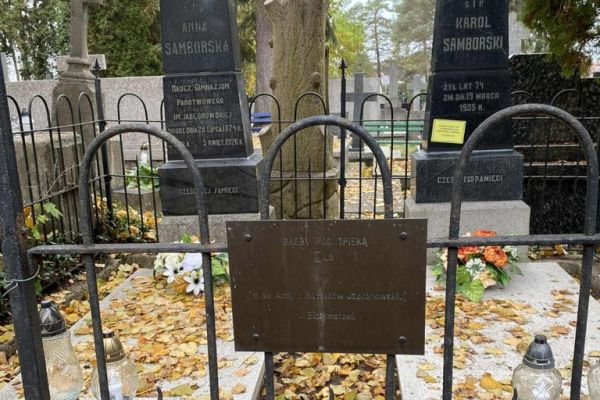 Groby -kliknięcie spowoduje powiększenie zdjęcia Groby