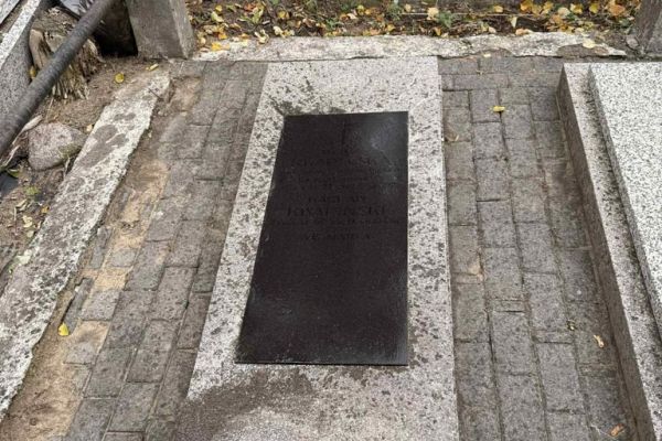 Groby -kliknięcie spowoduje powiększenie zdjęcia Groby