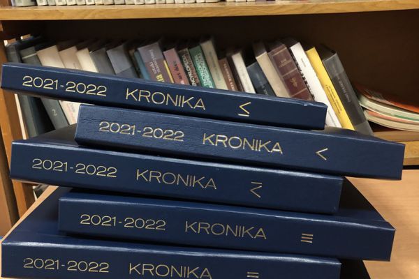 Zestaw Kronik Szkolnych 2021- 2022 - kliknięcie spowoduje powiększenie zdjęcia Zestaw Kronik Szkolnych 2021- 2022