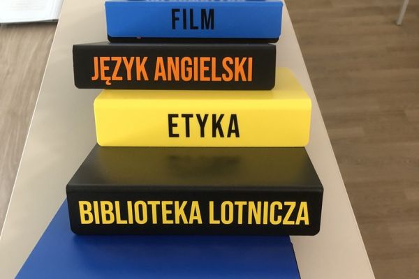 Książki NPRCZ 2025 -rozdzielacze biblioteczne -kliknięcie spowoduje powiększenie zdjęcia Książki NPRCZ 2025 - rozdzielacze biblioteczne