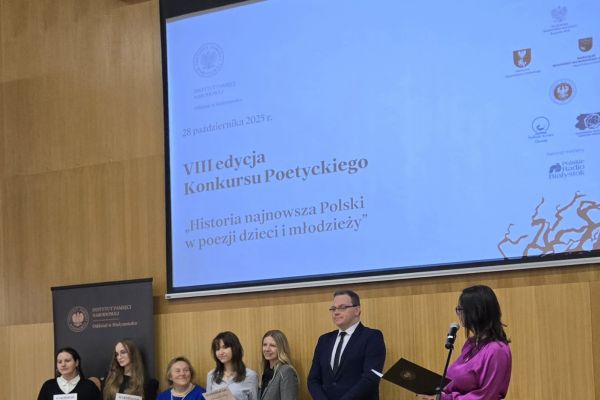 Poetycki debiut uczennic 2025 