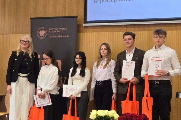 Poetycki debiut uczennic 2025 