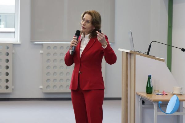 Czy edukacja może zatrzymać dezinformację 2025