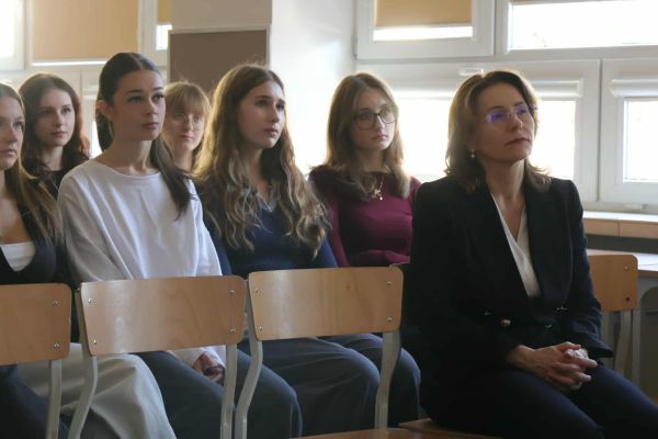 Czy edukacja może zatrzymać dezinformację 2025