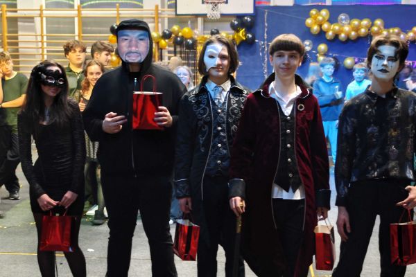 Uczestnicy Balu Maskowego 2026