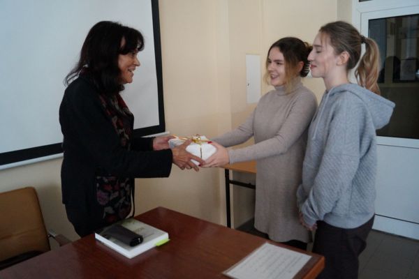 Spotkanie z p. Elżbietą Kozłowską -Świątkowską - kliknięcie spowoduje powiększenie zdjęcia Spotkanie z p. Elżbietą Kozłowską -Świątkowską